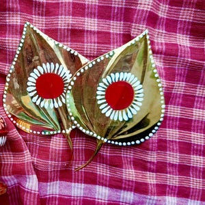 Handpainted brass Paan Pata: Bengali Wedding Decor, Copper & Brass