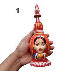 Gachkouto de boda bengalí dibujado a mano: Kolkata Bor Kone Kulo, rojo multicolor