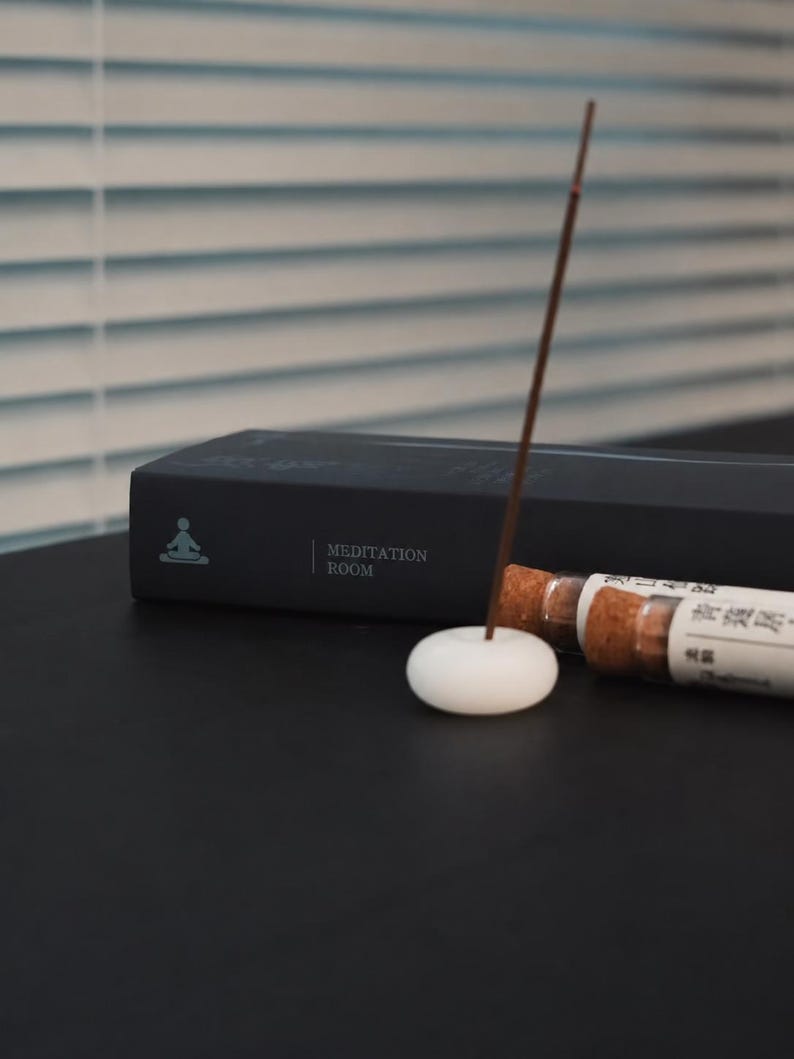 Sandelträ Agarwood Rökelsepinnar: 2 dofter, Träig avslappnande arom för meditation och yoga bild 7
