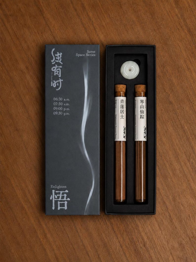 Sandelträ Agarwood Rökelsepinnar: 2 dofter, Träig avslappnande arom för meditation och yoga bild 1