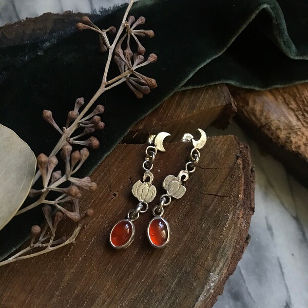 Pumpkin moon carnelian earrings striking silver post back dangle drop earrings metalsmith artisan engraved