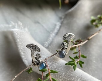 Boucles d'oreilles champignon grimpant en argent sterling labradorite avec choix de pierres précieuses - fabriquées par un orfèvre