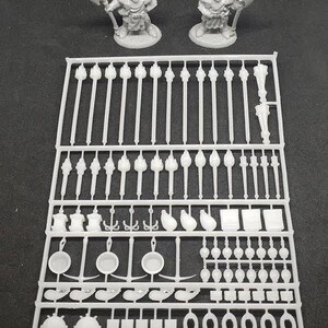 89 piece Fantasy Adventure&#39;s Sprue Free Shipping D&D/Pathfinder/RPG