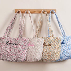 Personalized Flower Tote Bag,Custom Name Tote Bag,Embroidered  Tote Bag,Bridesmaid Tote Bag, Floral Bag,Shoulder Bag,Bridesmaid Gift for Her