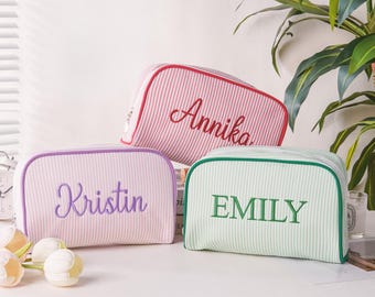 Personalized Seersucker Makeup Bag,Custom Embroidered Makeup Bag,Monogrammed Toiletry Bag ,Bridesmaid Gifts,Gift for Her,Christmas Gift