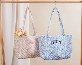 Borsa tote floreale personalizzata, borsa tote ricamata, borsa tote con nome personalizzato, borsa tote per damigella d'onore, borsa a tracolla in cotone, regalo per damigella d'onore per lei