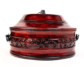 Scatola portaoggetti in legno intagliato fatta a mano con coperchio / Portagioie / Regalo per la casa