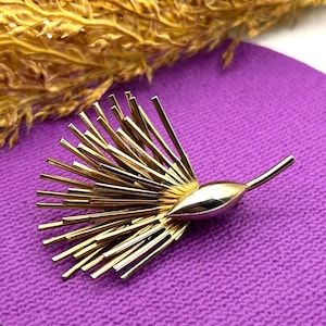 Broche vintage BSK "Trillando tallos de trigo" en tono dorado
