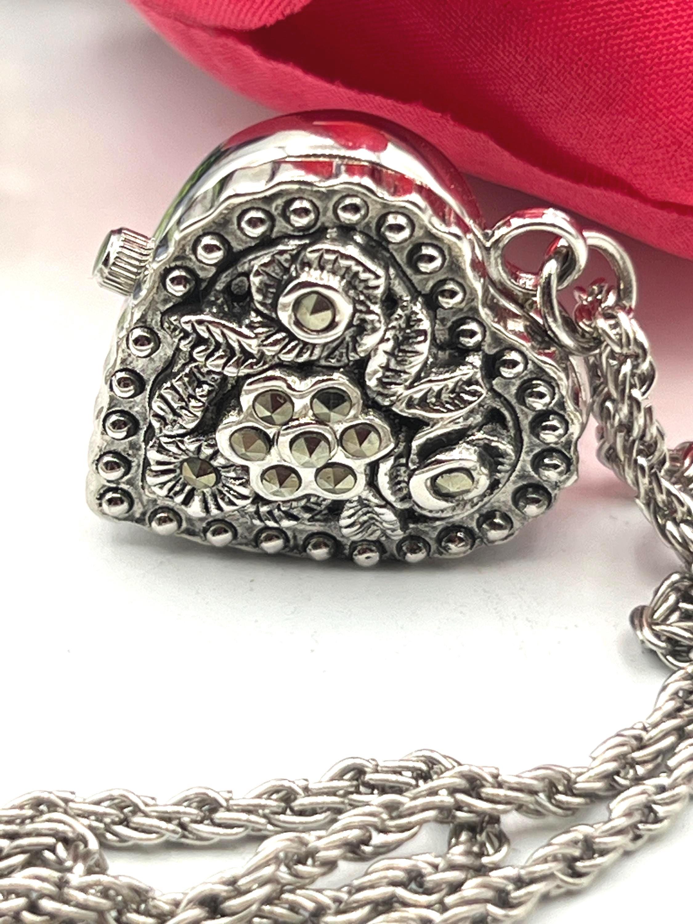 1990s Disney Minnie Mouse Silver Tone Heart Shaped Locket Watch  Keychain Disney 925 Sterling Silver Minnie Mouse Necklace 16-18 In  main image 2