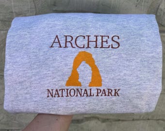 Arches National Park Rundhalsausschnitt: Utah Wander-Sweatshirt