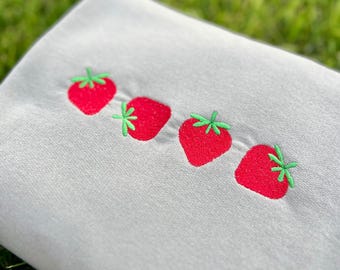 Sudadera con bordado de fresa: cuello redondo acogedor con frutas, rojo y verde