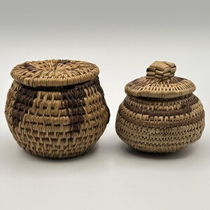 Miniature Hand-Woven Native American Lidded Basket Set - Natural Fiber Collection image 4