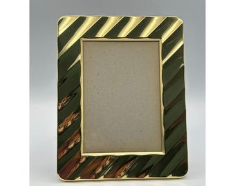 Vintage Polished Brass Picture Frame 9.5x7 Gold Ribbed Fluted Hollywood Regency