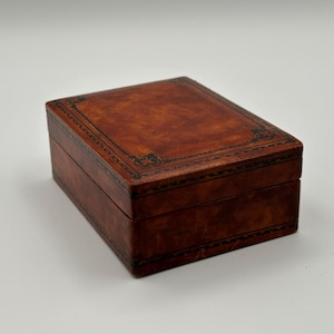 Vintage Leather Jewelry Box – Small Wooden Storage Box, Keepsake or Trinket Case
