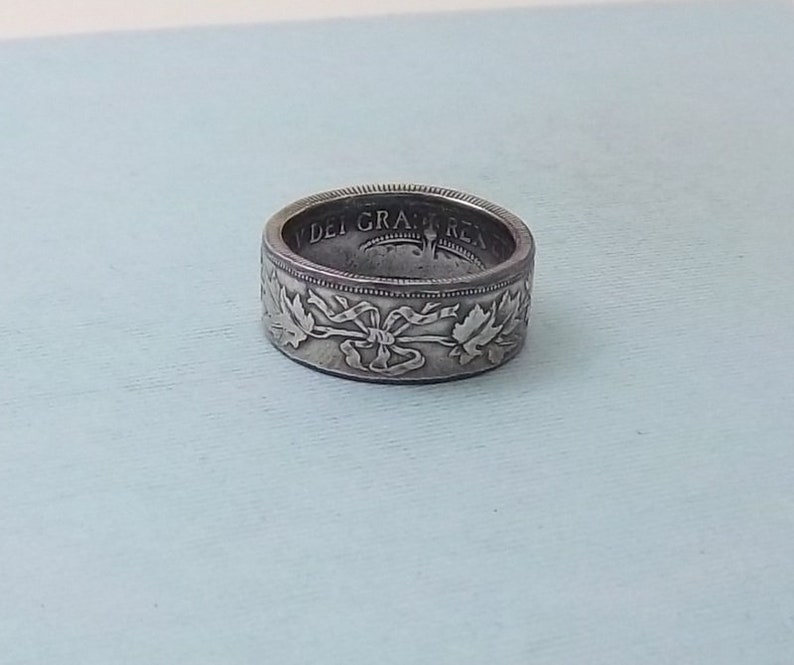 80/% fine silver jewelry Silver coin ring The Canadian 1929 Canadian Half dollar size 10