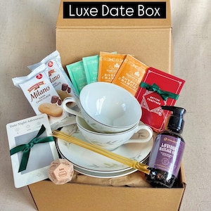 Marriage Connection Building Kit Romantic Tea Box Date Night Experience Anniversary Gift Idea Intimate Couple Activity Premium Tea Selection Vintage Teacup Set Meaningful Conversation Starters Stay Home Date Option Cozy Evening Setup
