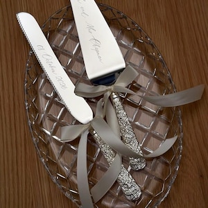 Cake Cutting Set, Personalised Engraved Bride & Groom Wedding Gift, Wedding Keepsake, Gold or Silver