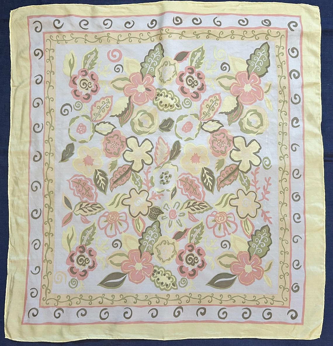 Vintage Floral Silk Scarf, Pastel Botanical Print, Hand Rolled Square, foto 1 di 5