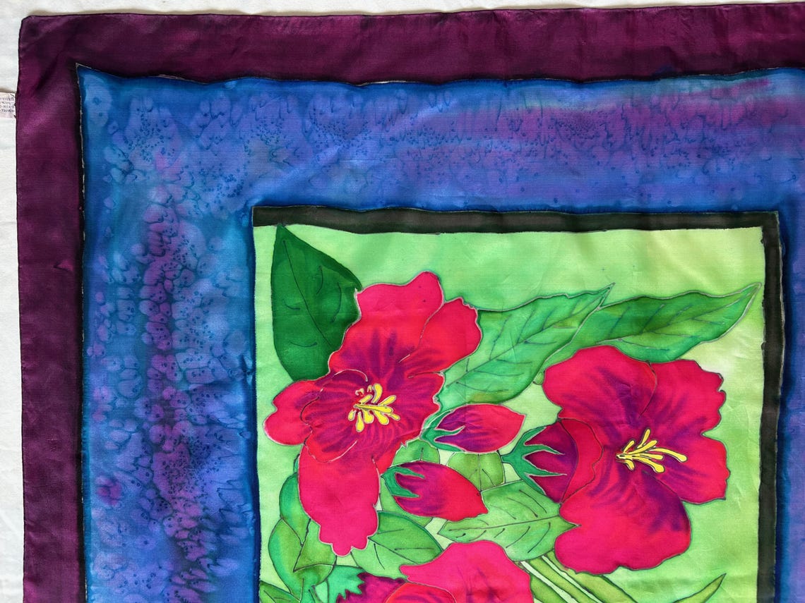 Vintage Hand Painted Silk Scarf, Red Floral Art, Large Square Pure Scarf, foto 4 di 5