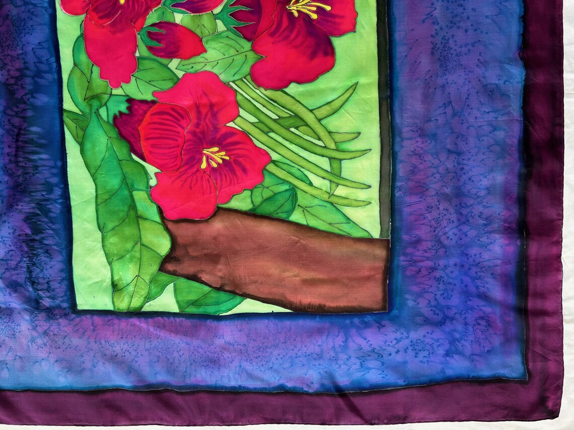 Vintage Hand Painted Silk Scarf, Red Floral Art, Large Square Pure Scarf, foto 2 di 5