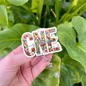 Personalized Floral CNE Badge Reel with Name, Flower ID Holder for Nurses, Medical Assistants, Healthcare Professionals, Custom Gift