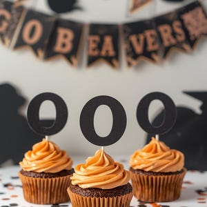 Letras universitarias / Adornos para cupcakes o confeti / Figuras troqueladas / Cartulina