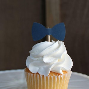 Adornos para cupcakes o confeti con forma de pajarita / Formas troqueladas / CARTULINA