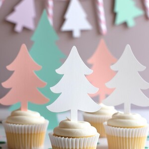 Adornos para árboles / cupcakes o confeti / Formas troqueladas / CARTULINA