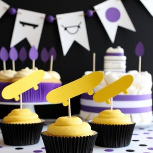 Patineta / Adornos para cupcakes o confeti / Formas troqueladas / CARTULINA