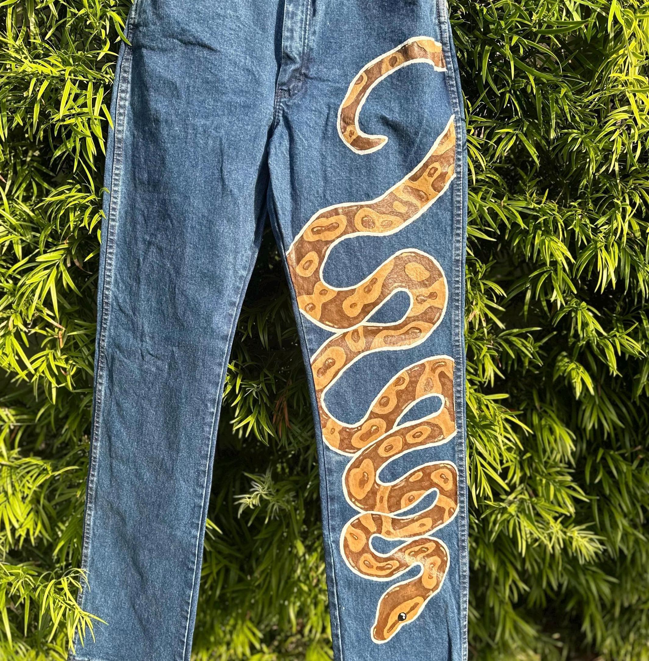 Custom Hand Painted Wrangler Snake Jeans - Etsy Israel