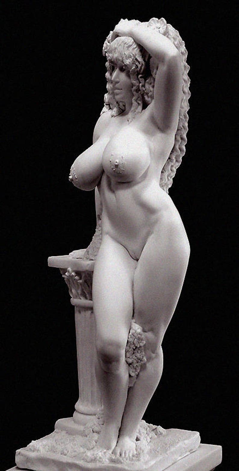 голая женская скульптура фото 27