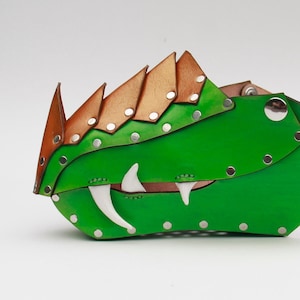 Máscara de hocico de dragón