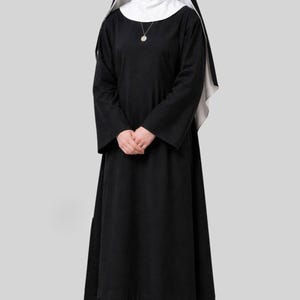 ベネディクト会修道女用黒スカプラリオ・ベールセット