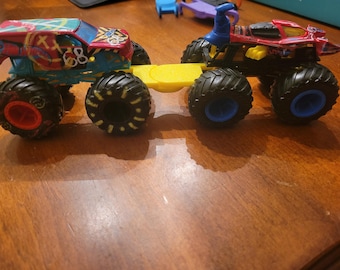 Universal Monster Truck Train Connectors 4 pack- Monster Jam & Hot Wheels Compatible