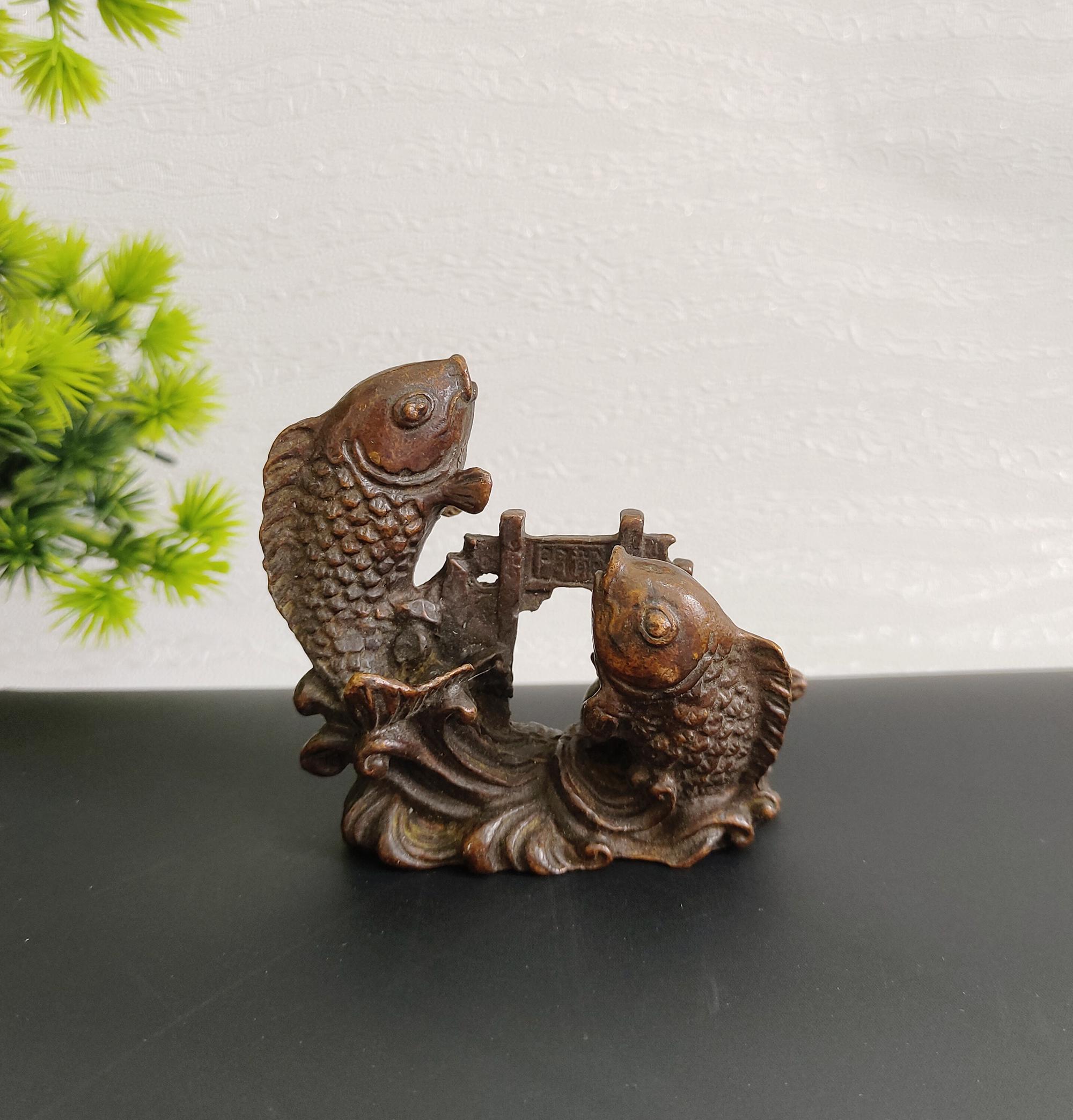 Fontana Della Statua Del Pesce Nel Giardino Botanico Di USF Immagine - Foto 4