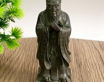 Estatua de Laozi tallada en bronce vintage. Estatua de Feng Shui