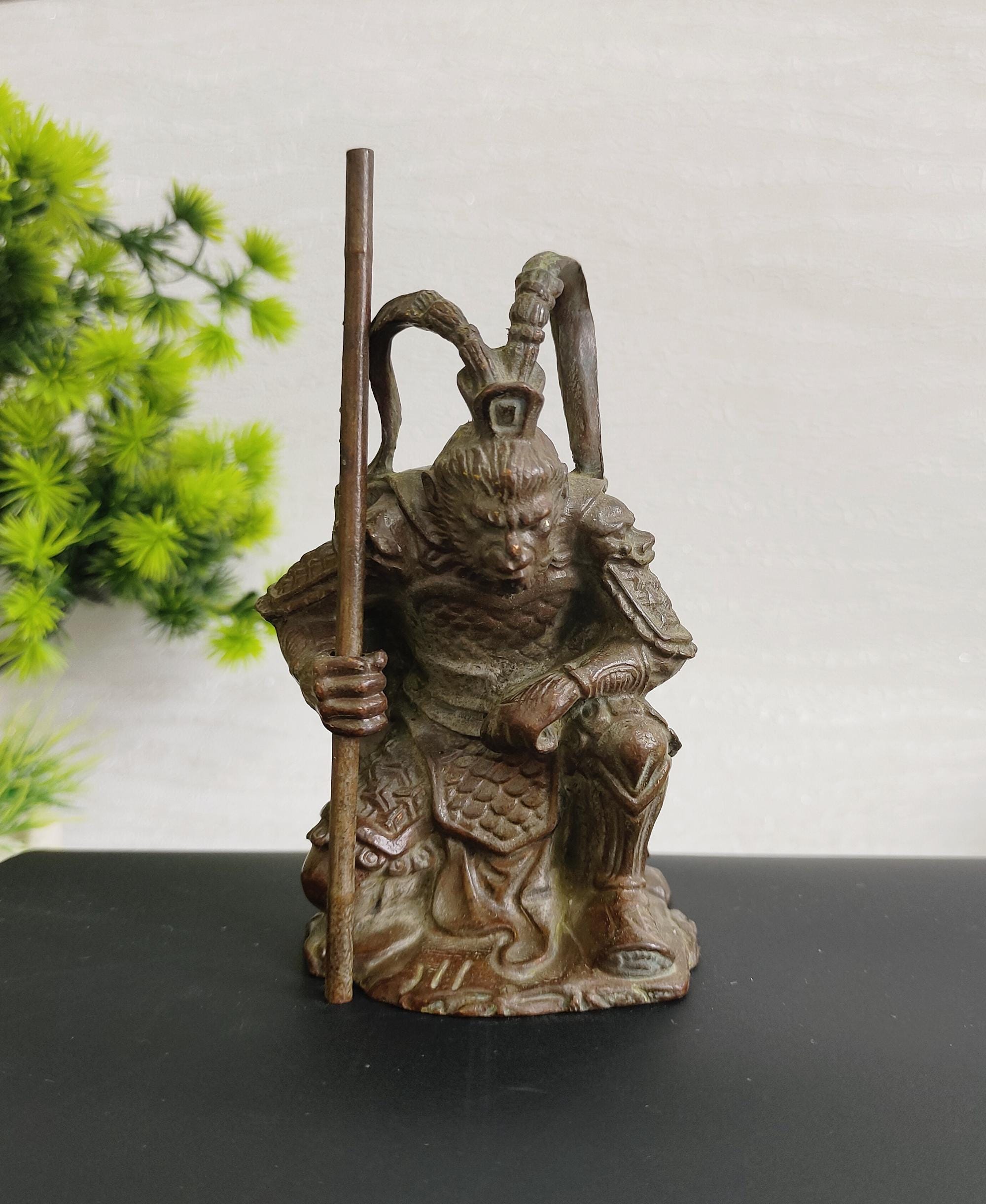 ヴィンテージブロンズ彫刻の孫悟空像 - Etsy 日本