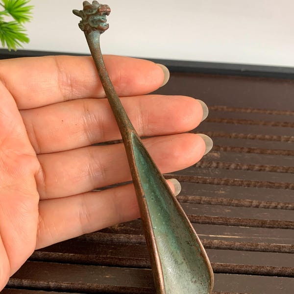 Vintage Bronze Carved Dragon Tea Shovel Statue
