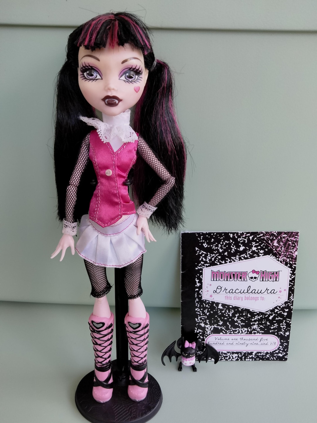 Original Monster High G1 Wave 1 Draculaura Doll Acceptable Condition original-monster-high-g1-wave-1-draculaura-doll-acceptable-condition