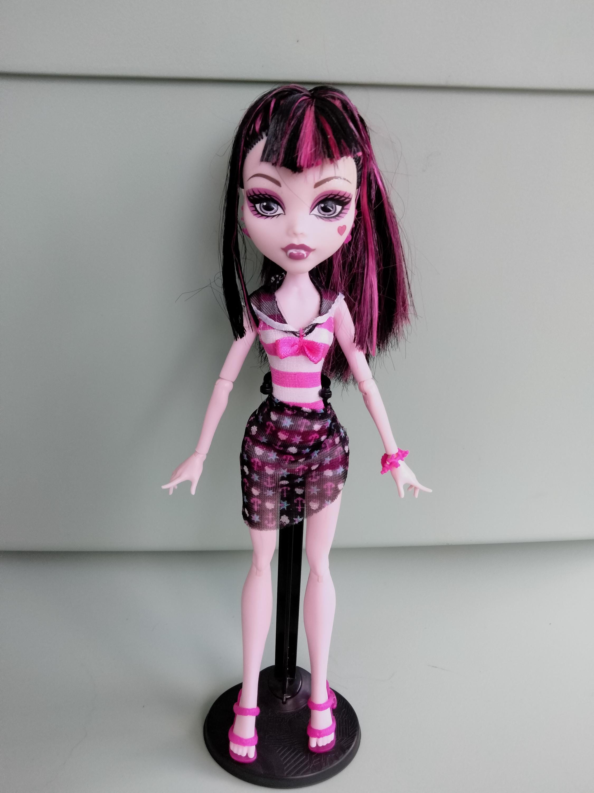 Original Monster High G1 Skull Shores Draculaura Doll | Good