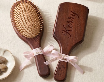 Brosse à cheveux personnalisée pour demoiselle d'honneur, cadeau de mariage en bois gravé personnalisé