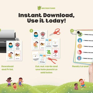 Op de afbeelding: Een educatieve afbeelding met de tekst "Direct downloaden, gebruik het vandaag nog!". Het toont een printer, uitgesneden kaarten en een hand die een kaartenset vasthoudt. De kaarten zijn om de vijf zintuigen te leren. Kinderen spelen in het gras.
