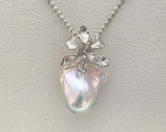 Aurora Barock Pärlhalsband, Blomhänge i Sterlingsilver, Justerbar Kedja
