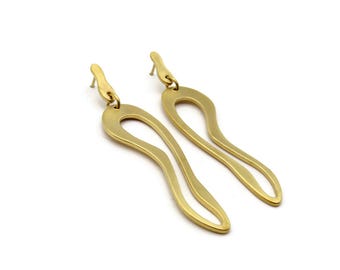 Boucles d'oreilles à maillons en or satiné organique - Bijoux de design contemporain