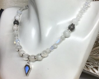 Labradorite Moonstone rainbow necklace OOAK Wedding necklace Beaded necklace Labradorite kyte pendant Sterling silver Rhodium safe clasp