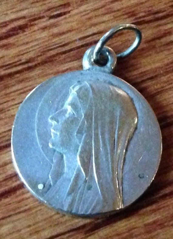 Portrait Holy Virgin Mary of Lourdes Vintage Medal