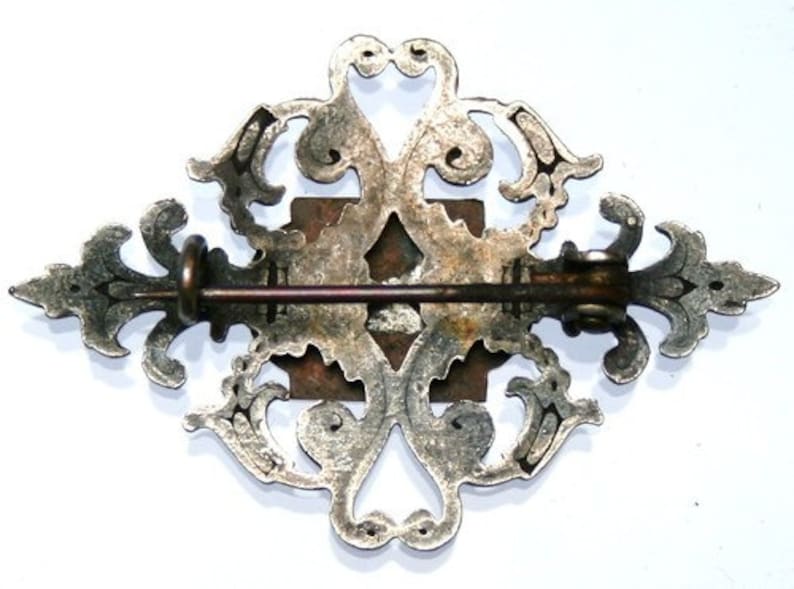 Antique Brooch Engraved with the Holy Virgin Mary in Goldplating
