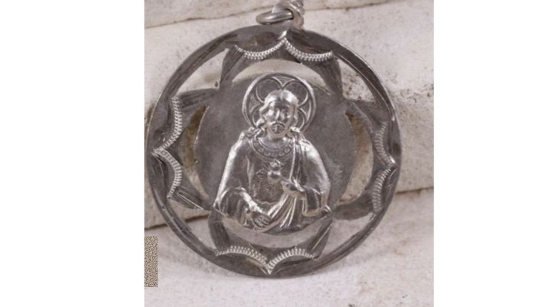 Vintage Sacred Heart Sterling Silver Medal Pendant - Etsy