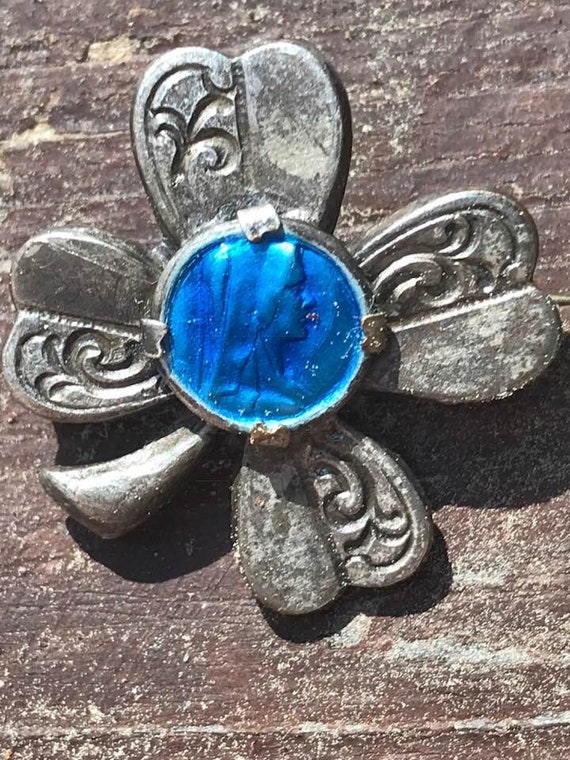 Broche Ancienne Vintage Médailillon Sainte Vierge - France - Occasion