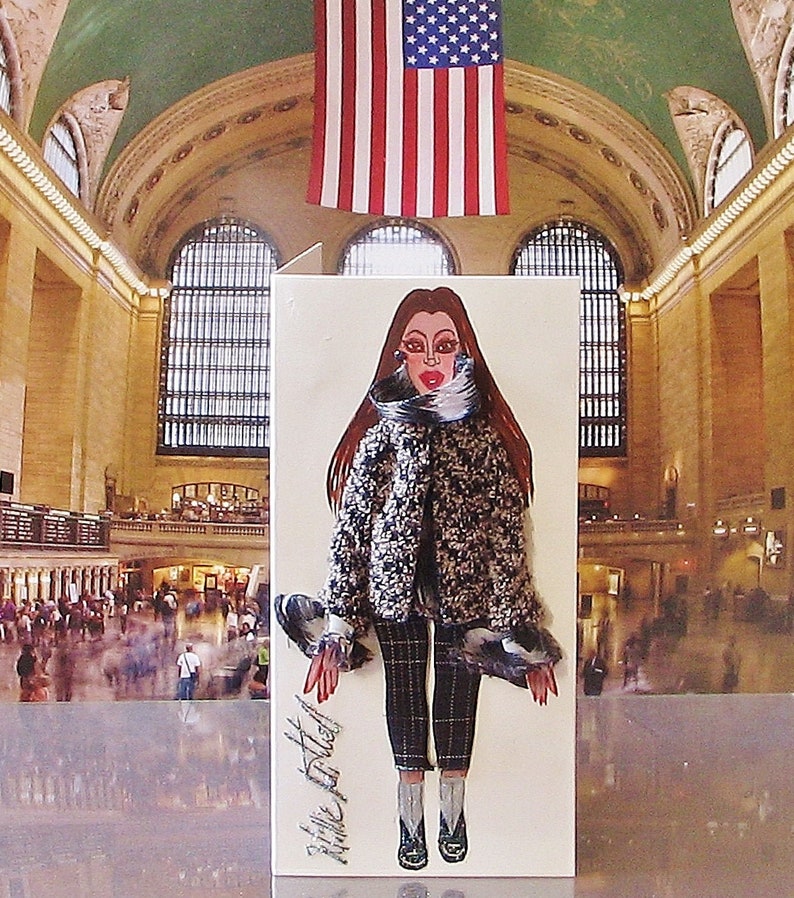 The New York Contemporary Card Collection 2019 Edition Small 3-D Fashion Greeting Card